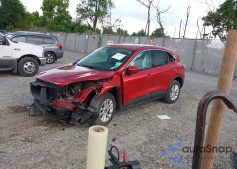 2020 Ford Escape Se z USA, uszkodzony, nr VIN 1FMCU0G68LUB71504